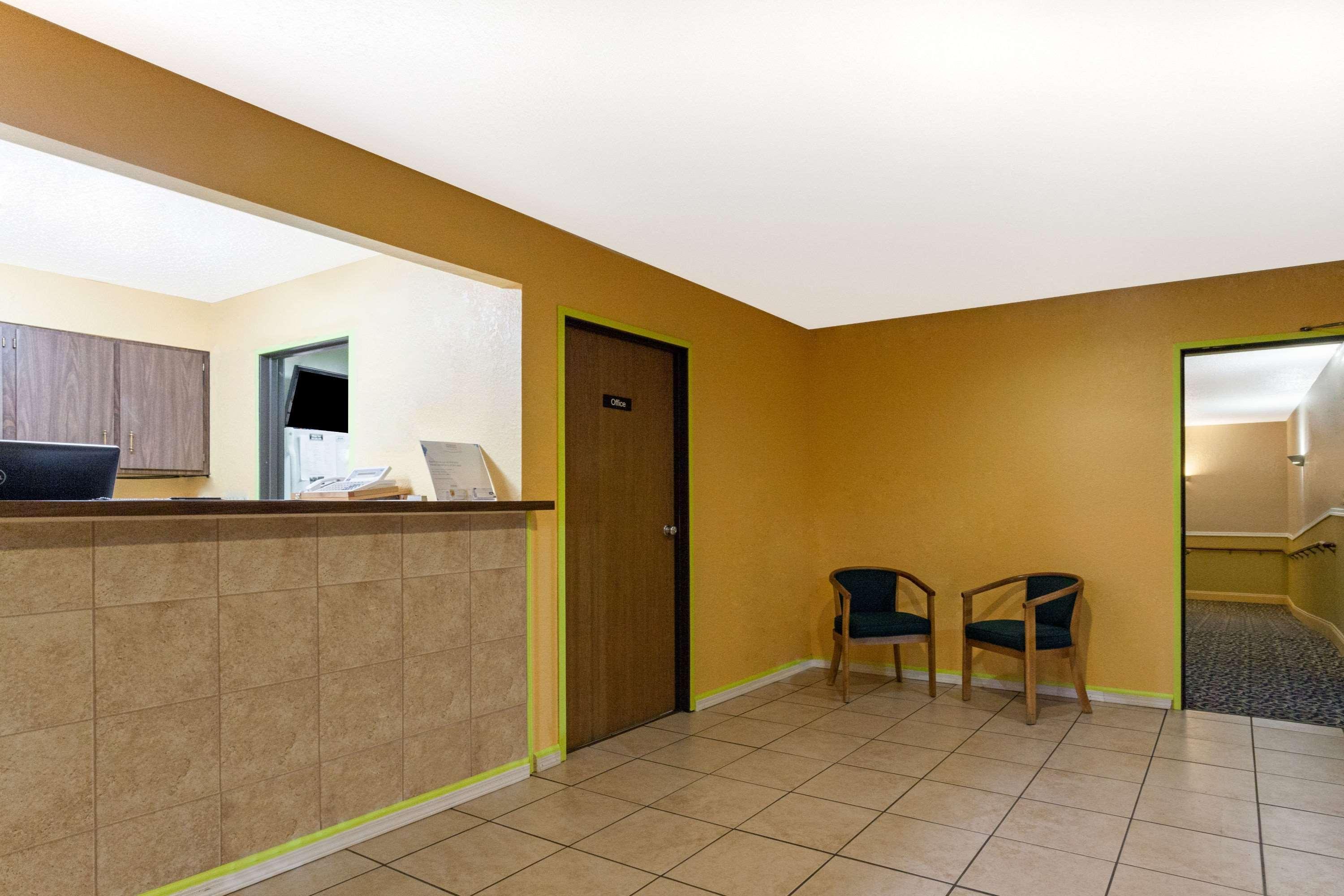 Motel Super 8 By Wyndham Bath Hammondsport Area Exterior foto