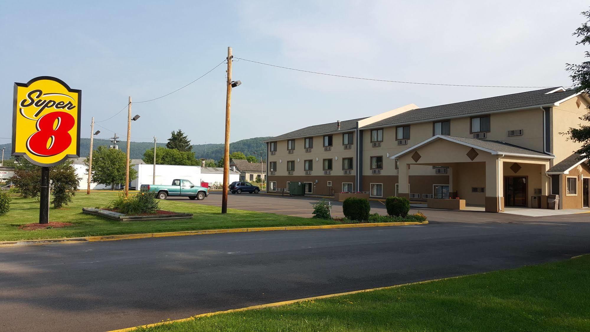 Motel Super 8 By Wyndham Bath Hammondsport Area Exterior foto